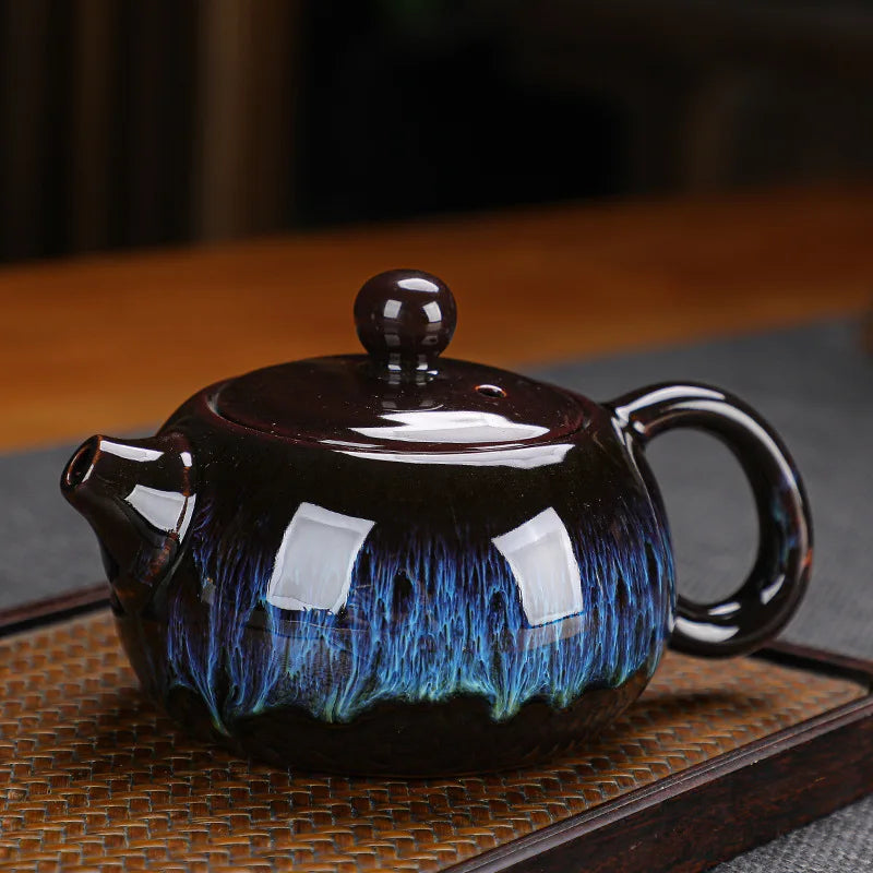 Chinese Tea Pot and Cup Set 