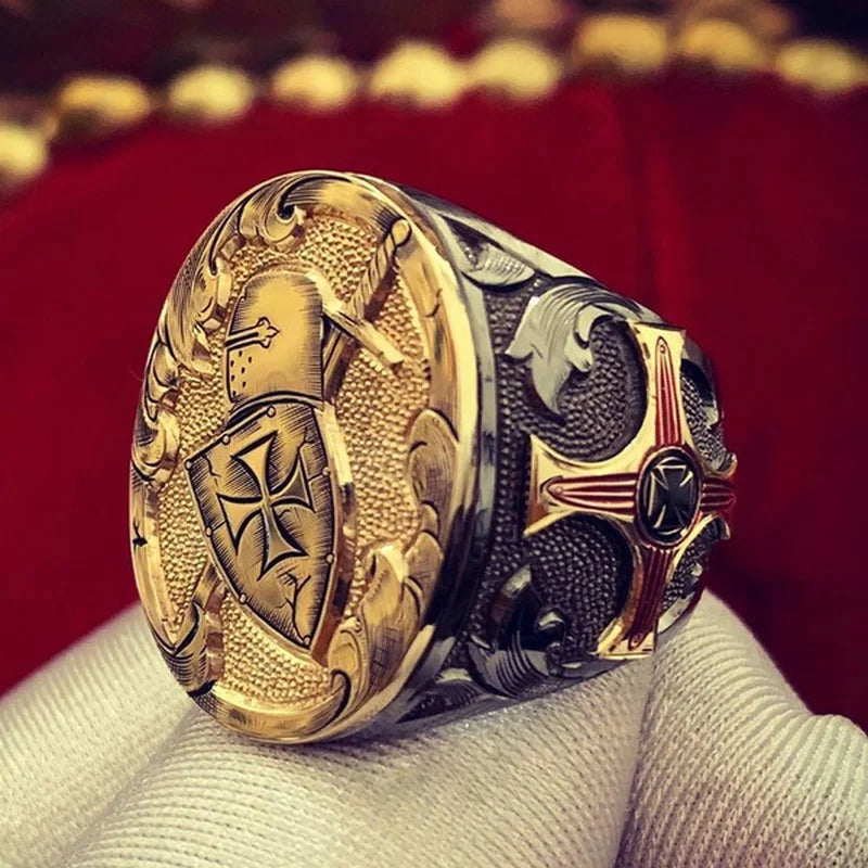 Engraving Knight Crusader Ring