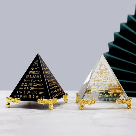 Small Egypt  Pyramid Statue